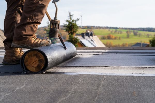Flat Roof Tar Repair in South Windsor